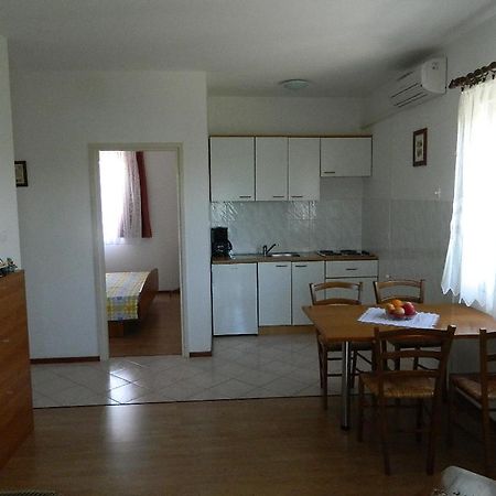Apartments Skender Čižići エクステリア 写真
