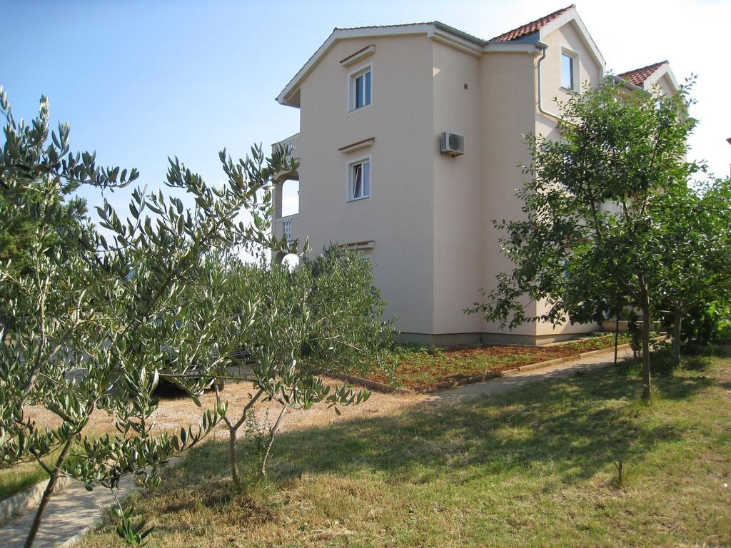 Apartments Skender Čižići エクステリア 写真